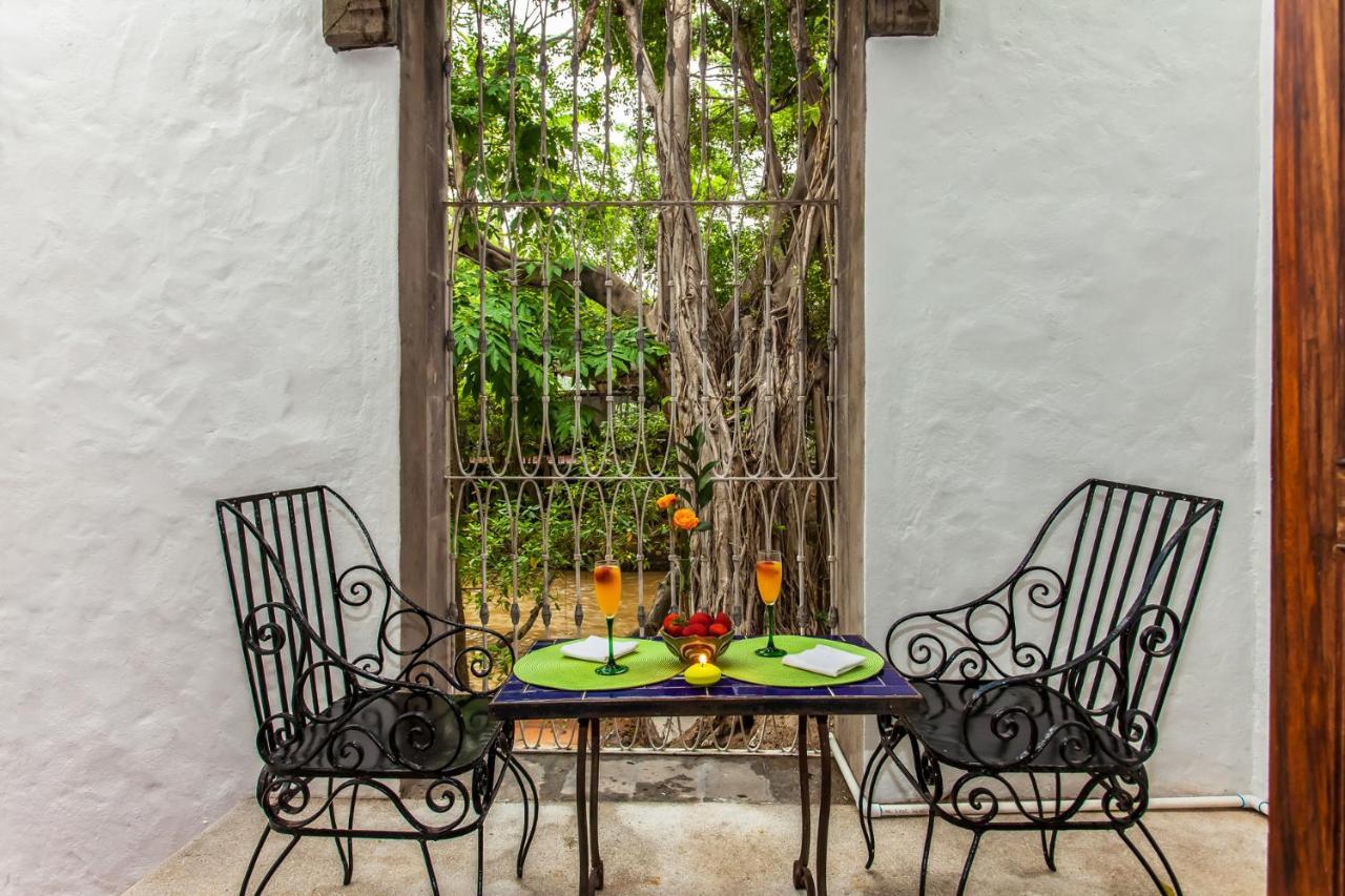 Garlands Del Rio Acomodação com café da manhã Puerto Vallarta Exterior foto