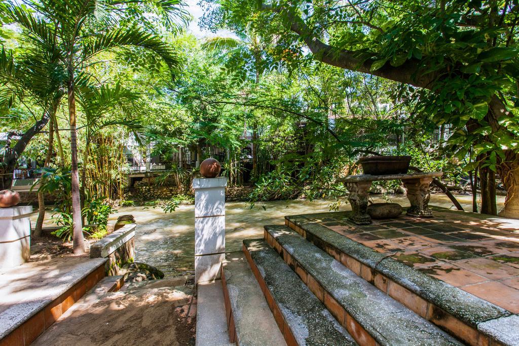 Garlands Del Rio Acomodação com café da manhã Puerto Vallarta Exterior foto